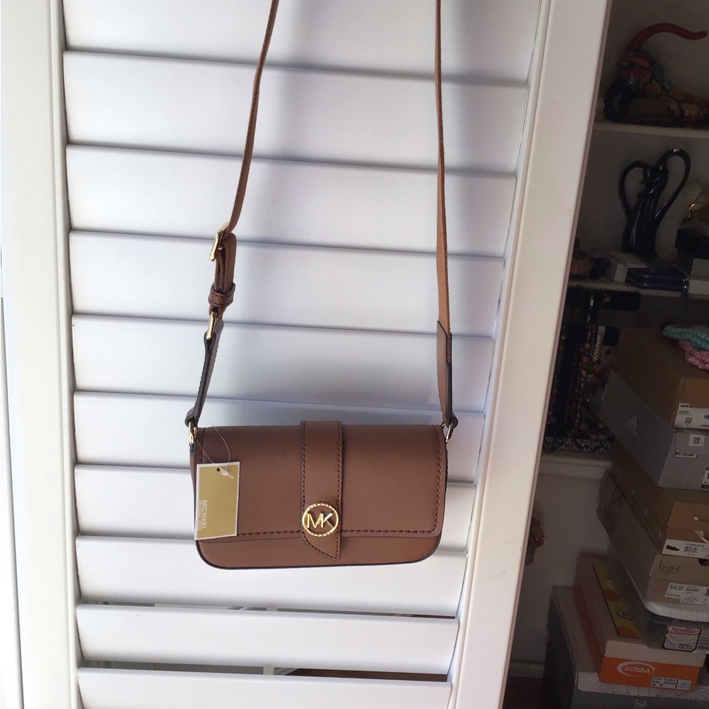 MICHAEL KORS Greenwich Mini Leather East West Sling Crossbody - Picture 6 of 6